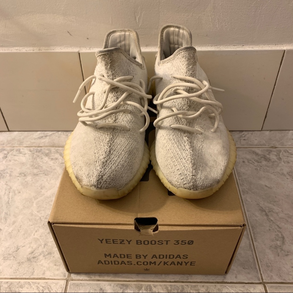 Yeezy 350 Cream/Triple White Sneakers Size 10.5M - Picture 3 of 10